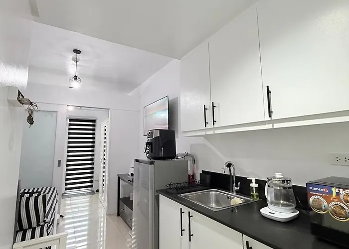 Monochrome Loft, Work, Create, Repeat! Moa Walking Distance! * Manila