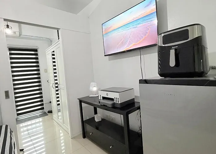 Monochrome Loft, Work, Create, Repeat! Moa Walking Distance! * Manila